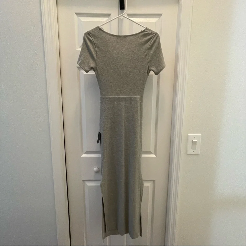 Lulu’s Heather Grey Twist Front Cutout Midi Dress Small - Picture 6 of 6